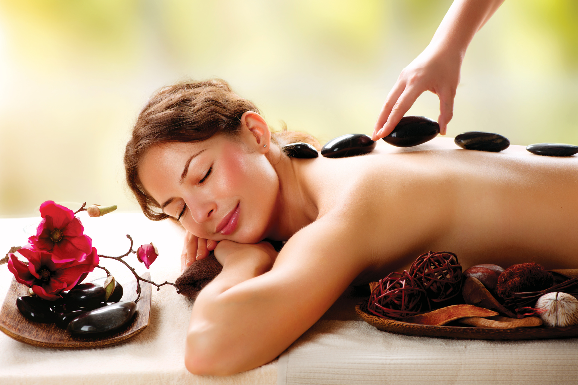 hot_stone_massage1